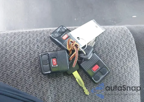 2002 Ford F-250 Lariat/Xl/Xlt z USA, uszkodzony, nr VIN 1FTNX21F72EC13520